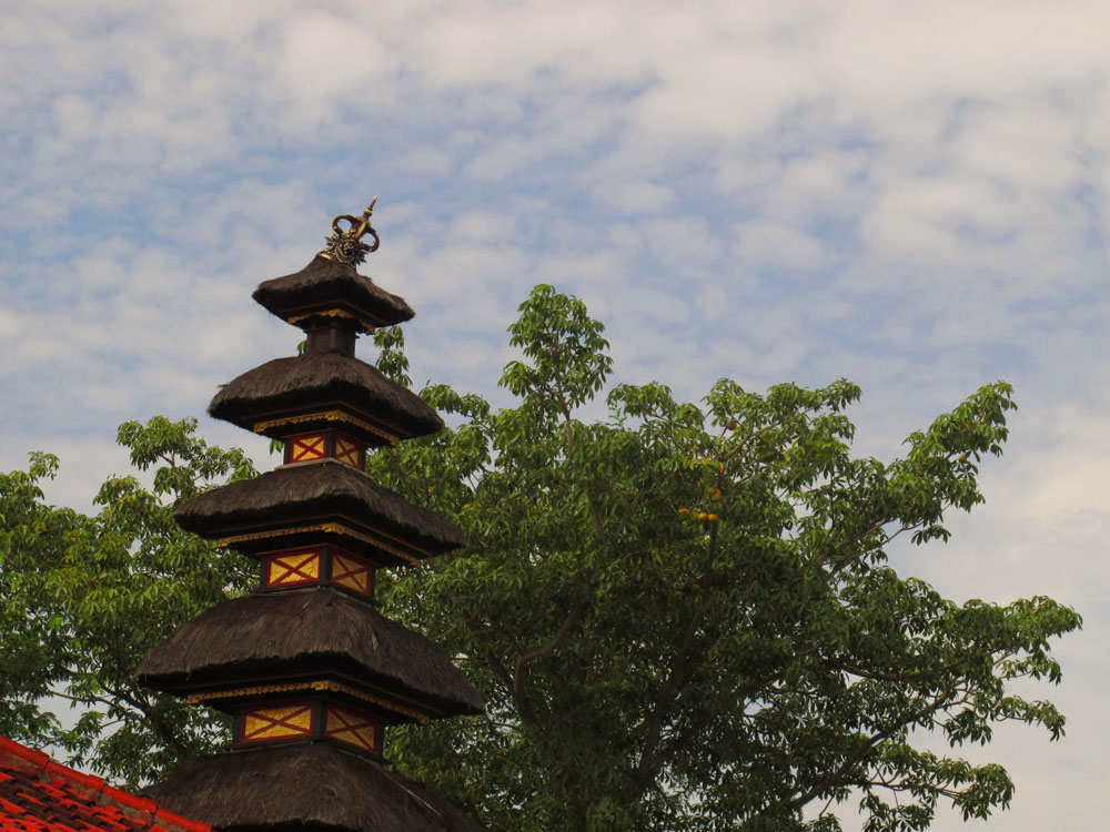 Forgotten Temple in Jungut Batu Village nusa lembongan bali indonesia