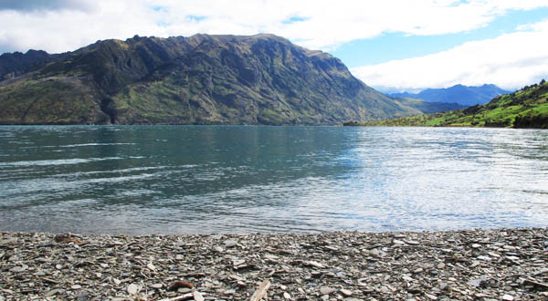 Kidds Bush Pebble Beach pebble beach at Kidds Bush campsite on Lake Hawea in New Zealand