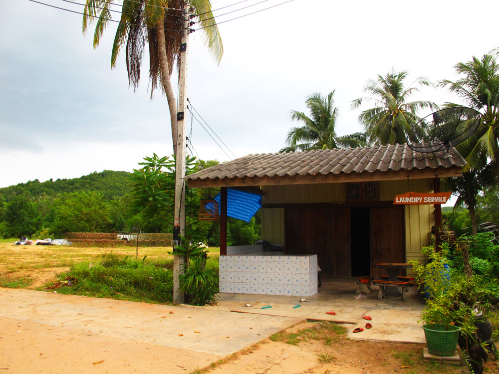 Laundry shop in Baan Koh Jam