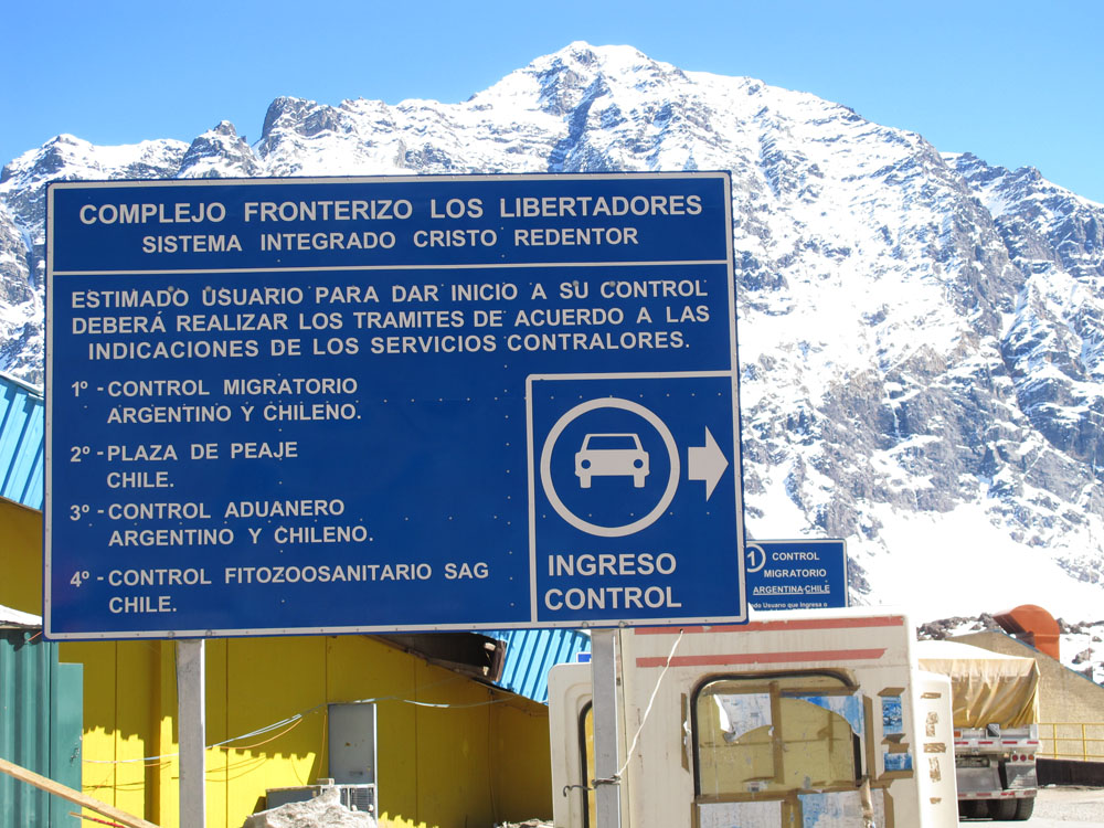 Los Libertadores Border