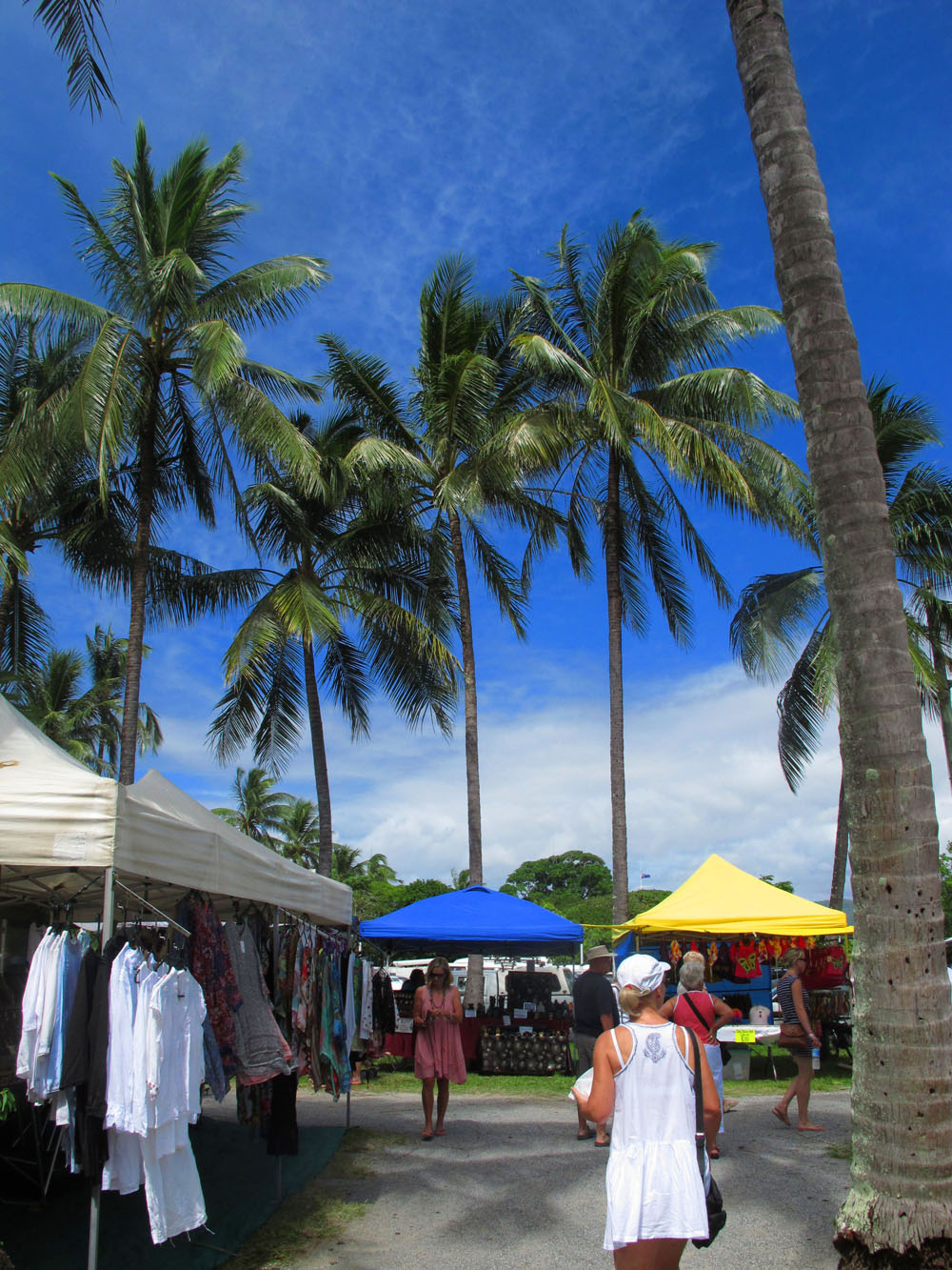 port douglas farmers market on saturdays australia