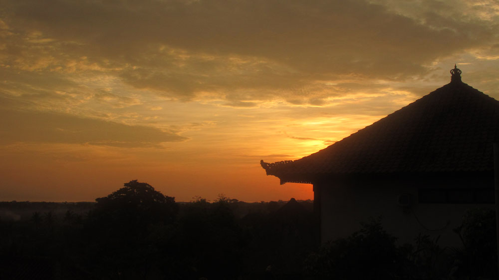 Sunrise on Lembongan