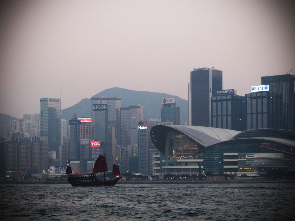 hong-kong-harbour-at-dusk