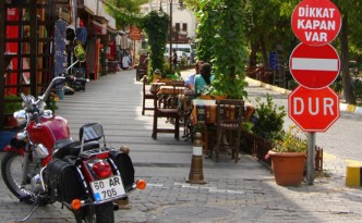 goreme-streets-crop-featured