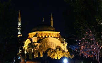 nuruosmaniye-mosque-istanbul-turkey-featured