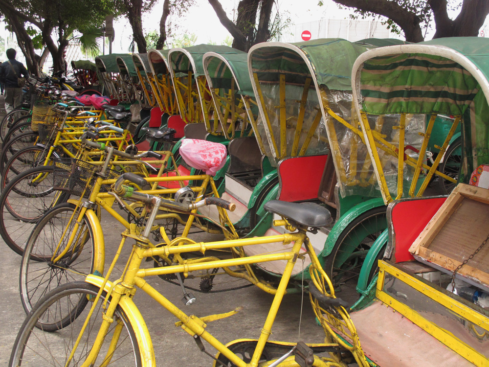 Colorful Rickshaws in wait | Macau