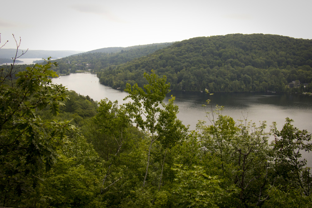 Gloomy view over Lac Morency | Quebec, Canada_1