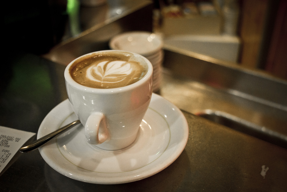 Perfect espresso near the Ponte Sisto | Rome, Italy