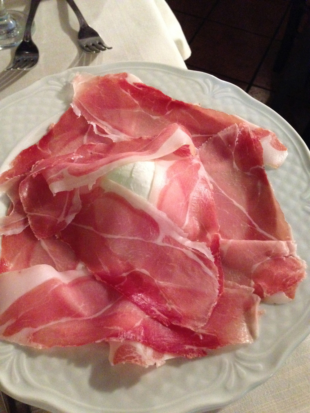 Prosciutto and Bufala mozzarella at Osteria Le Mani in Pasta, Trastavere | Rome, Italy