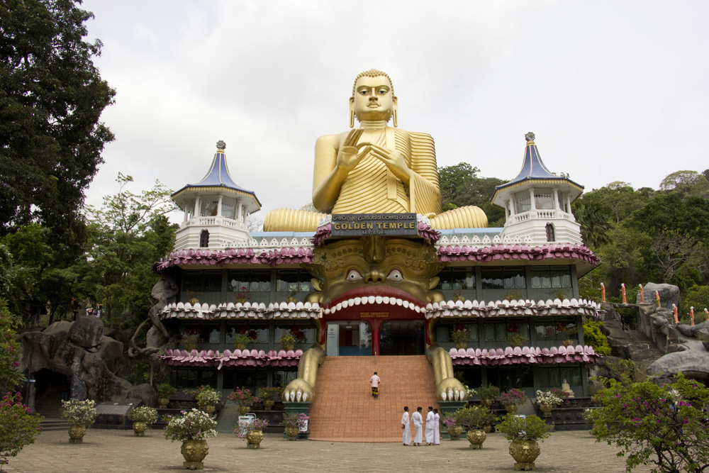 Golden Temple | Dambulla, Sri Lanka