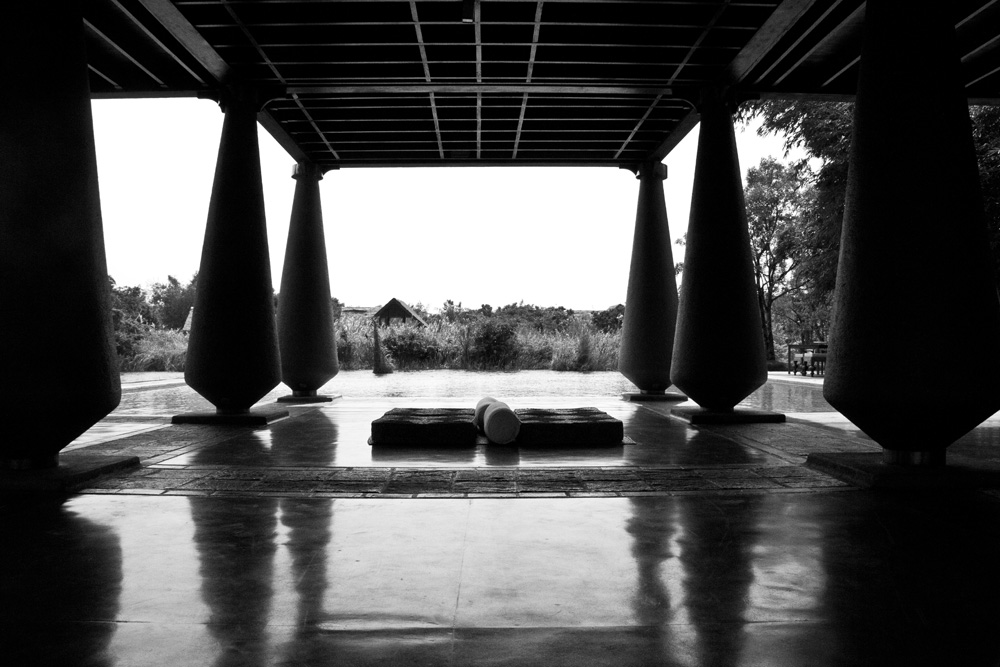 View to pool the main building | Vil Uyana, Sri Lanka