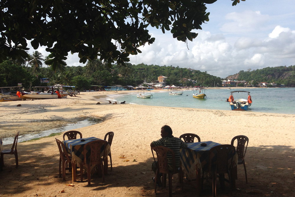 View of the beach from the far side | Unawatuna, Sri Lanka