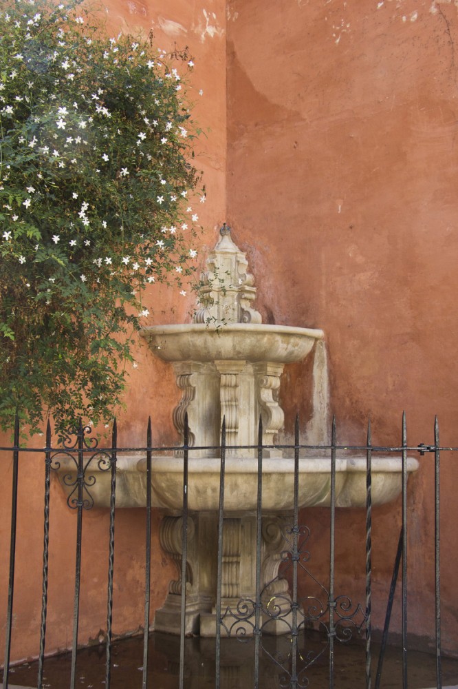 Corner fountain | Seville, Spain