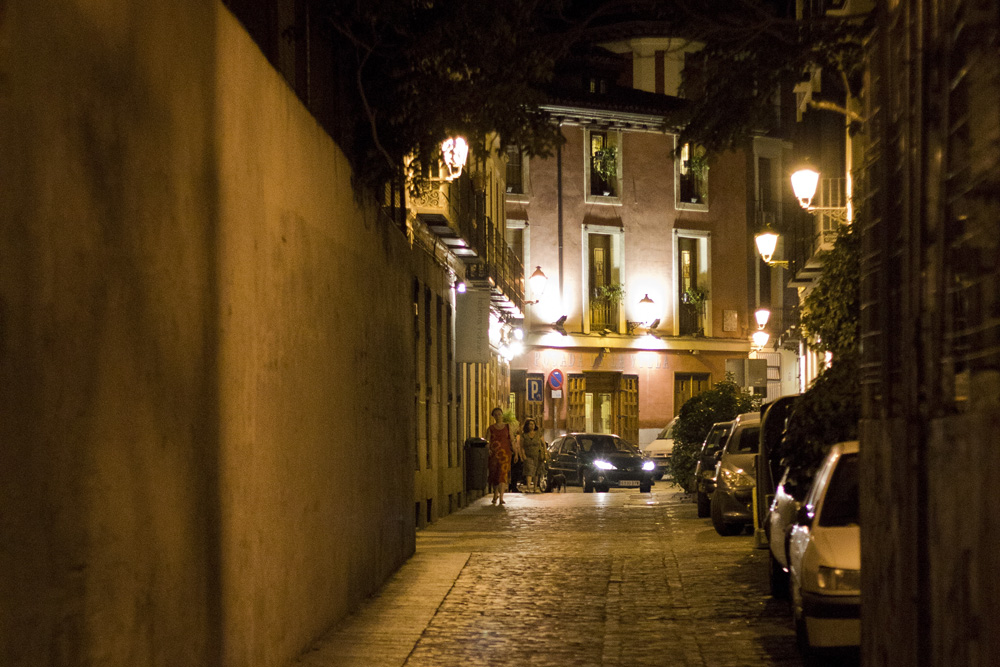 La Latina quiet night corners | Madrid, Spain