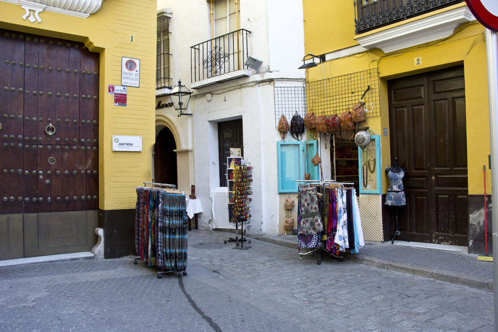 Shopping in Santa Cruz | Seville, Spain