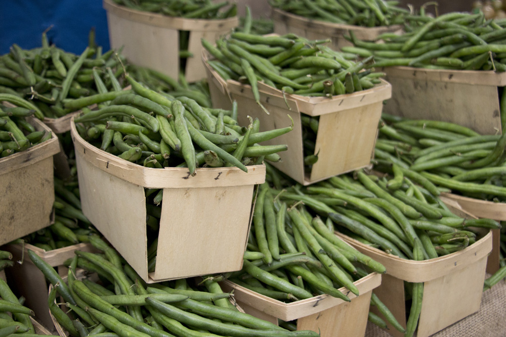 Farmers market green beans in Forsyth Park | Savannah, Georgia