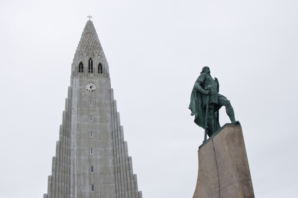Hallgrimskirkja statue | Reykjavik, Iceland