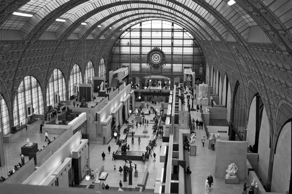 Overlooking sculptures | Musee Dorsay, Paris, France