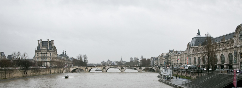 View of the Seine from the Passerelle Solferino | Paris, France