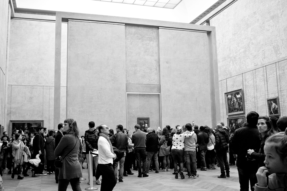 People watching at the Mona Lisa | Paris, France