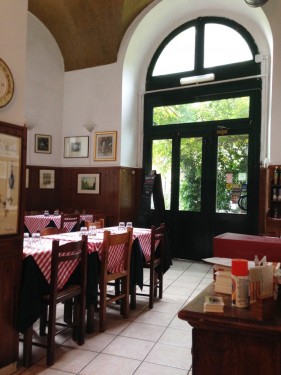Inside La Taverna dei Quaranta | Rome, Italy