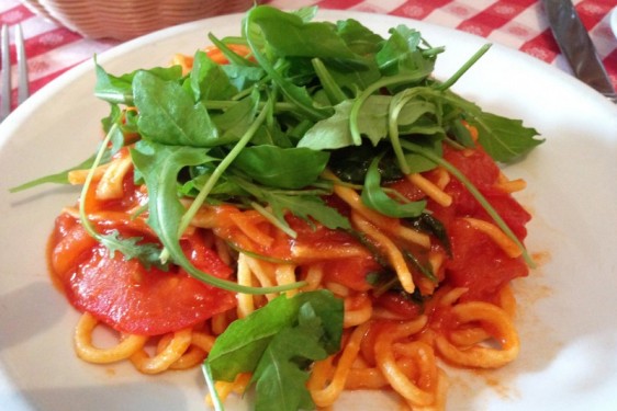 Spaghetti pomodoro with arugula from Taverna dei Quaranta | Rome, Italy