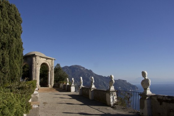 Terrace of Infinity statues at Villa Cimbrone | Ravello, Italy