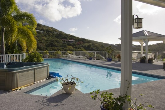 Pool and hot tub at the Chocolate Hole cottage | St John, USVI