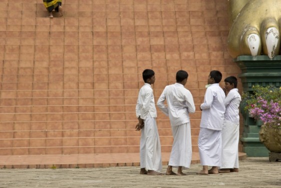 school-boys-golden-temple-dambulla-sri-lanka