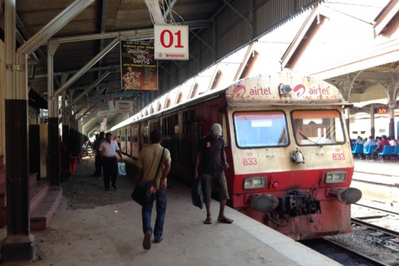 Arriving by train in Colombo Fort | Sri Lanka