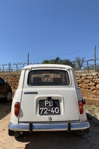 Vintage car at Quinta Dos Vales | Portugal