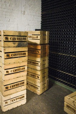 cantillon-crates-bottles-brussels-belgium