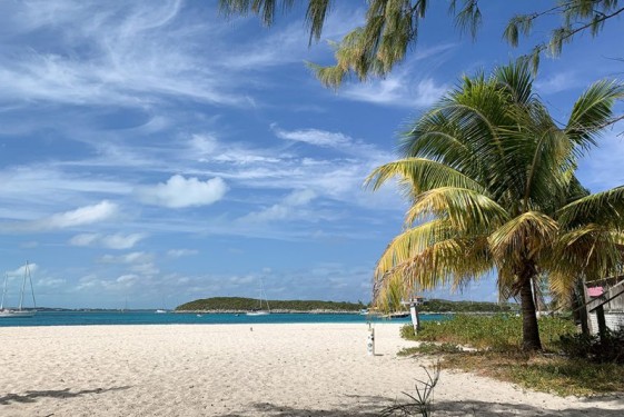 chat-n-chill-beach-view-great-exuma-bahamas